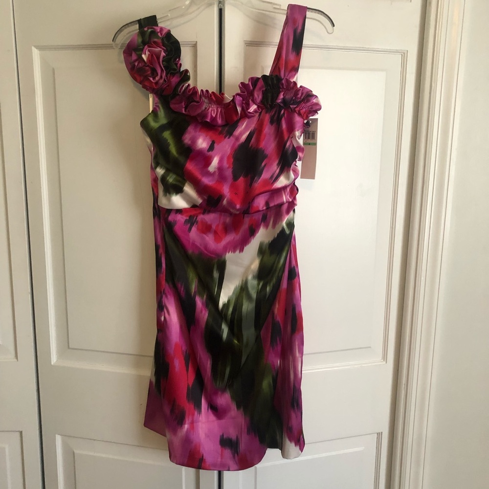 NWT Maggie London Floral Dress